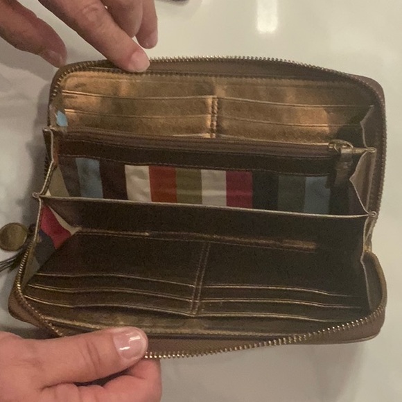 Coach Zipper Wallet - Picture 3 of 4